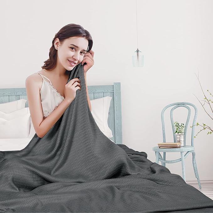 USERF Summer Arc Chill Cooling Blanket King Size 100% Bamboo Blanket for Hot Sleepers Night Sweat, Lightweight Cool Blanket Keep Cool on Warm Nights for Bed Living Room(91108 Inches, Gray)