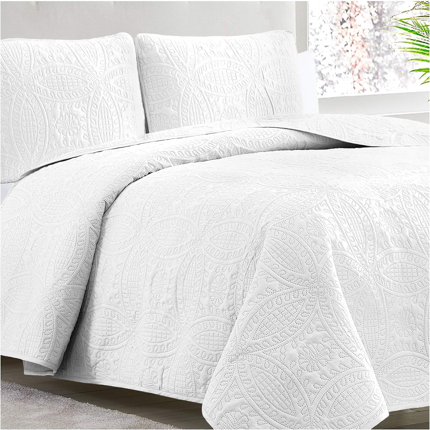 Mellanni Bedspread Coverlet Set - White Bedding Cover with Shams - Ultrasonic Quilting Technology - 3 Piece Oversized White Quilt King Size Set - Bedspreads & Coverlets (King, White) 