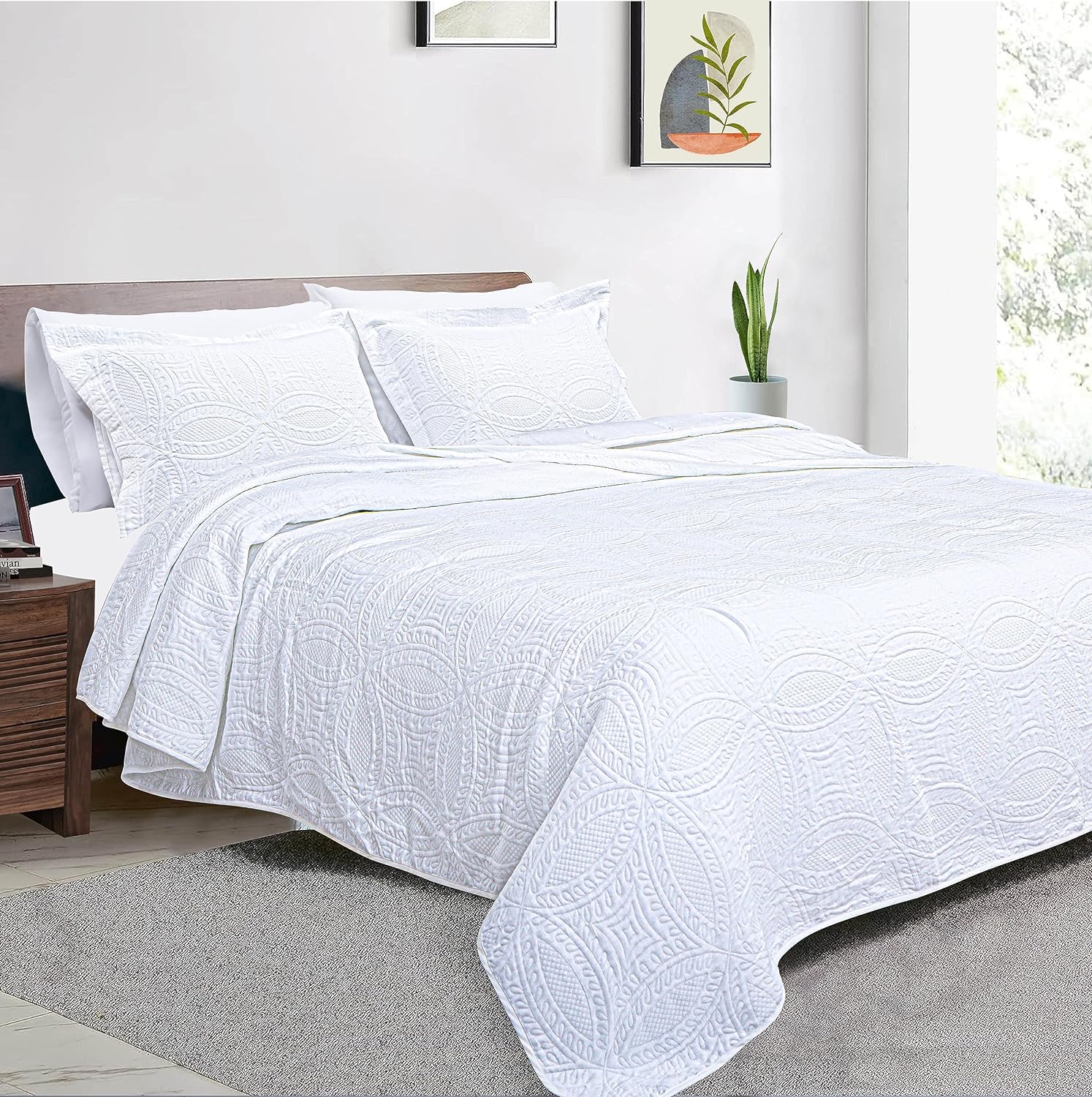 Threadmill Quilts Queen Size Sets | 3-Piece Queen Quilt Set with 2 Pillow Shams - Reversible Soft Breathable and Lightweight Quilt Queen Bedspread Coverlet Bedding Set - White