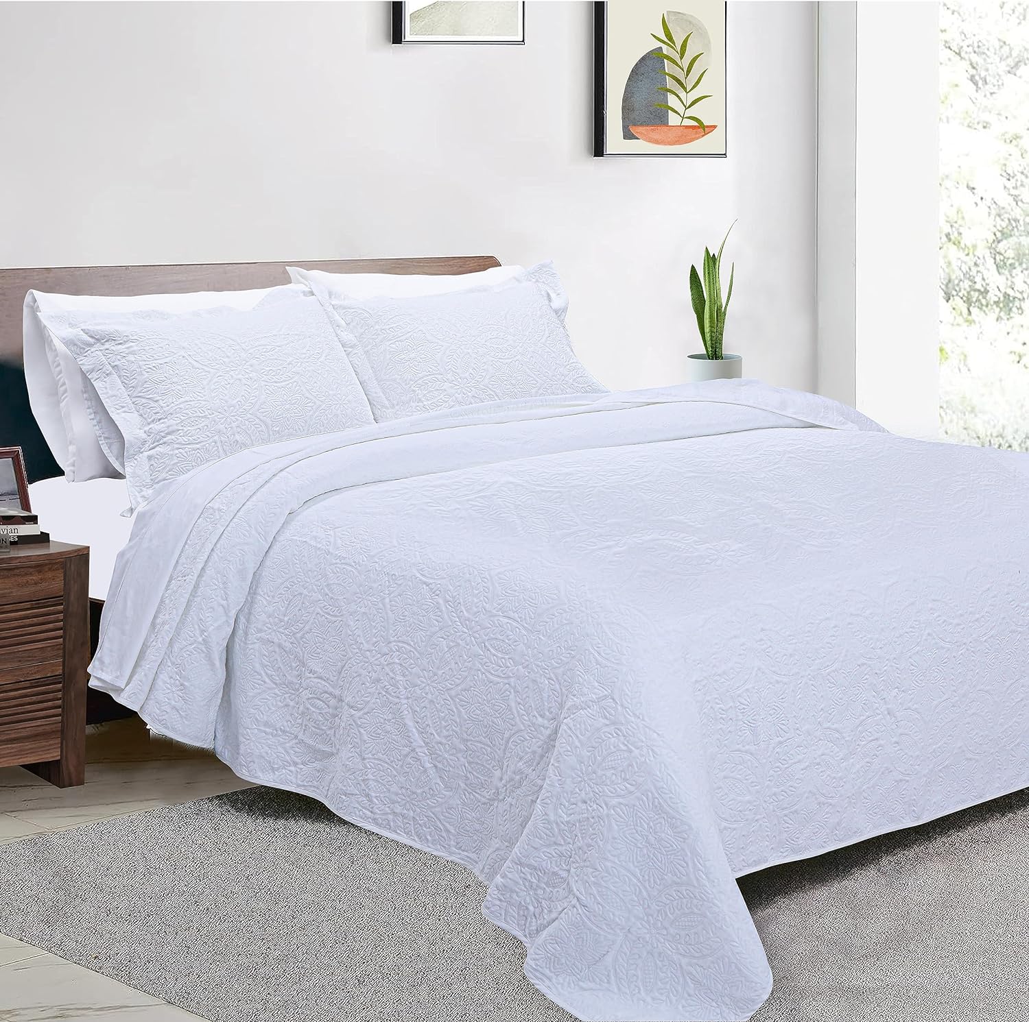 Threadmill King Size Quilt Bedding Set - Cotton Bamboo Soft Lightweight Summer Quilt Bedspread 3 Piece Set -Spring Field Pattern Coverlet for All Season - 1 Quilt 2 Pillow Shams - White