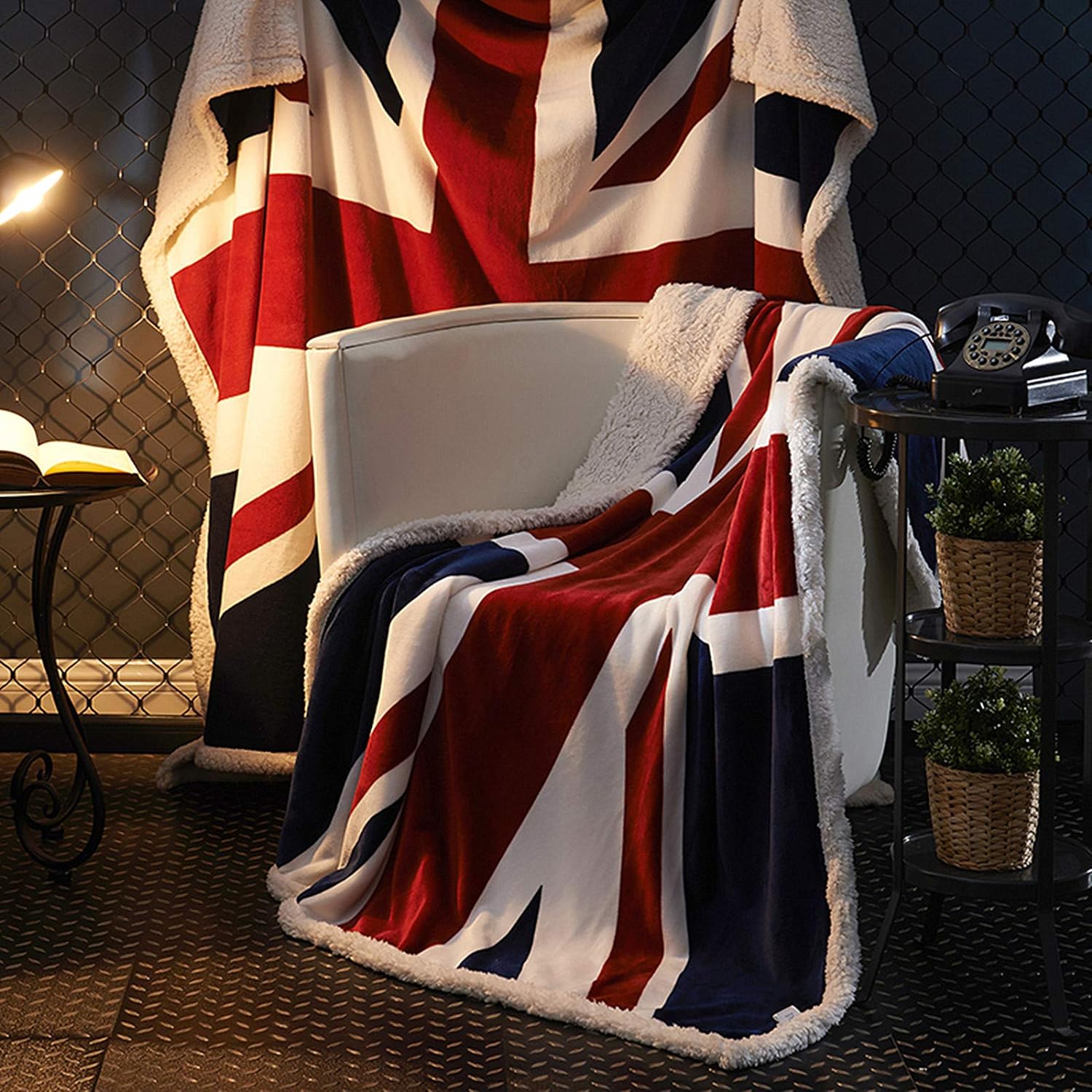 UKELER Union Jack Fleece Throw Blanket 50 x 60 Inch Fuzzy Plush Fleece Blankets for Adults, Toddler, Boys and Girls