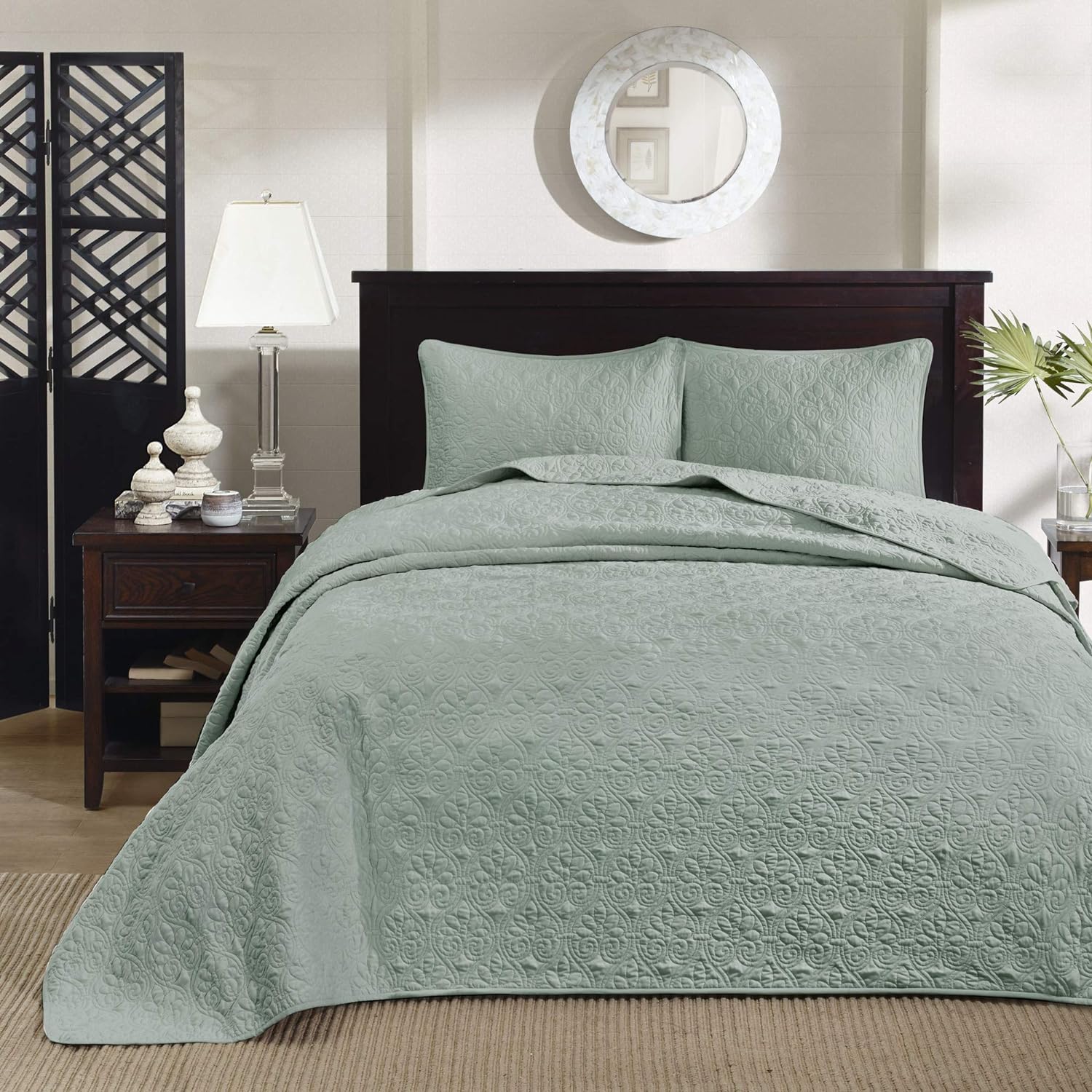 Madison Park Quebec Reversible Quilt Set Damask Design, Double Sided Stitching All Season, Lightweight Bedspread Bedding Set, Matching Sham, Seafoam, King(120x118) 3 Piece