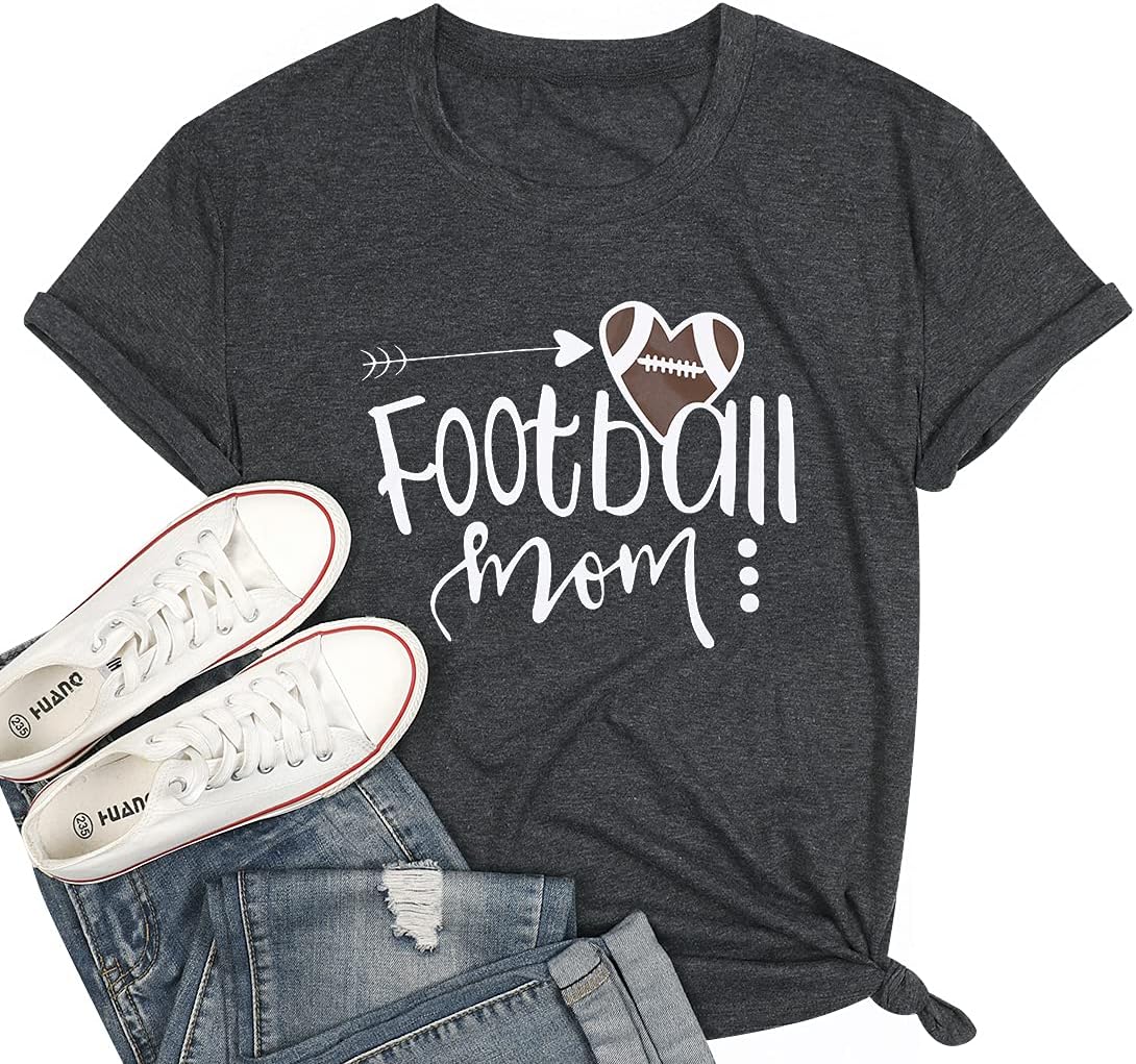 Football Mom T Shirts Women Love Heart Football Tee Shirts Casual Short Sleeve Game Day Tee Tops with Saying Loose Top