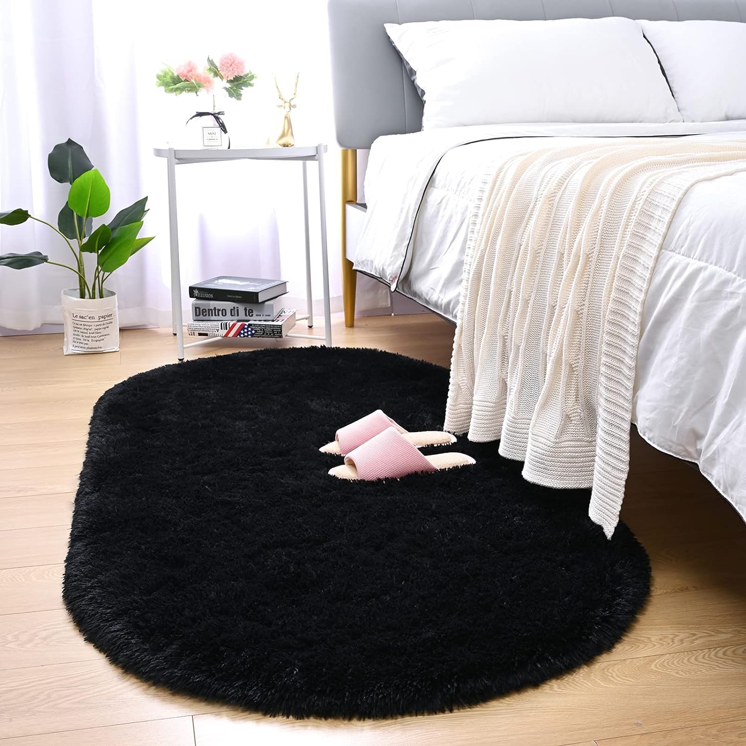 Merelax Soft Shaggy Rug for Kids Bedroom, Oval 2.6'x5.3' Black Plush Fluffy Carpets for Living Room, Furry Carpet for Teen Girls Room, Anti-Skid Fuzzy Comfy Rug for Nursery Decor Cute Baby Play Mat