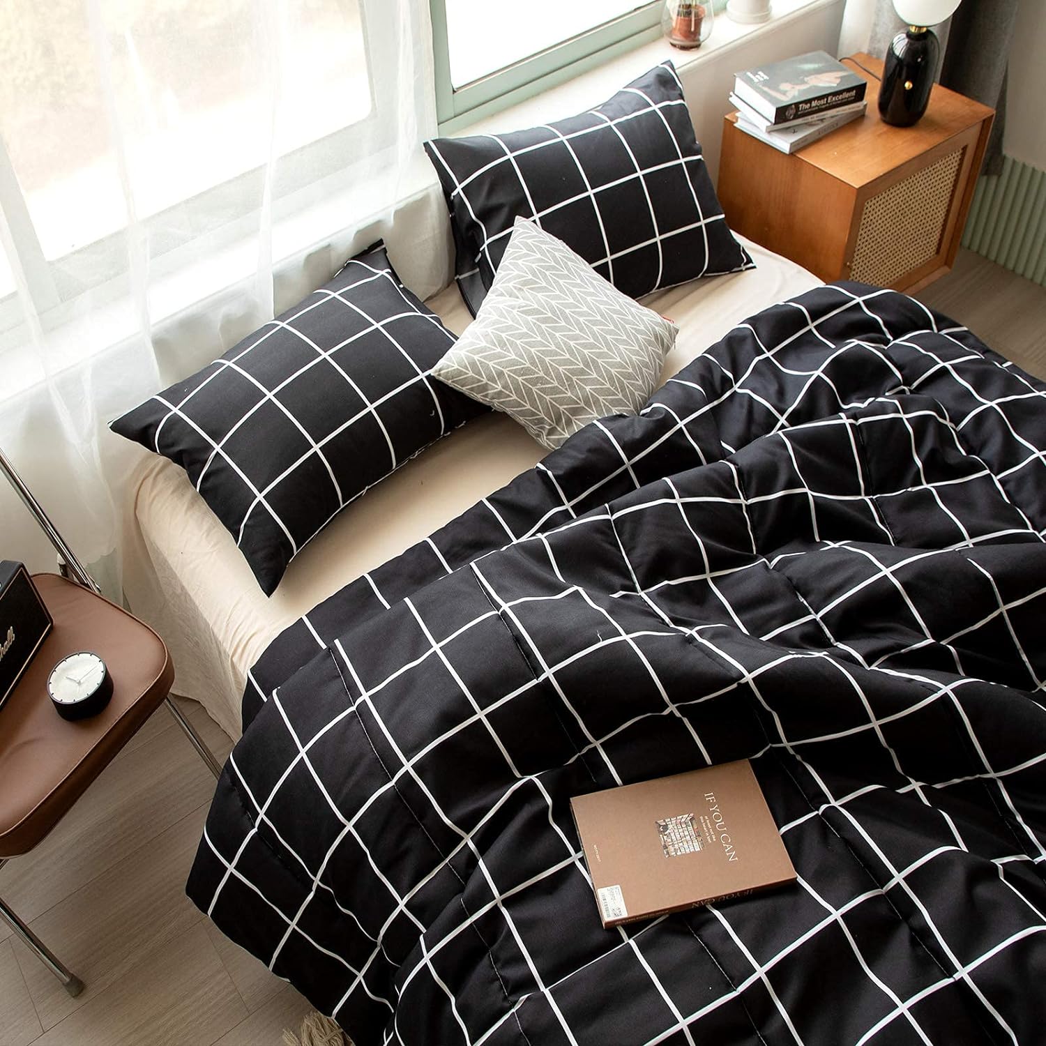 Bedbay Black Grid Comforter Set Queen Size 3 Pieces Soft Black White Plaid Printed Stripes Checkered Queen Comforters Bedding Set Summer Comforter with White Lines (Black White,Queen)